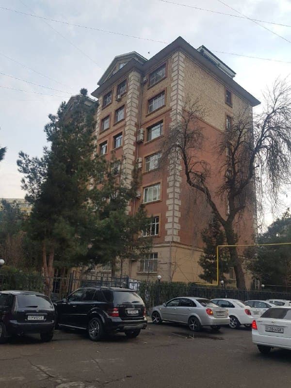 4-room · 180 m² · Mirobod